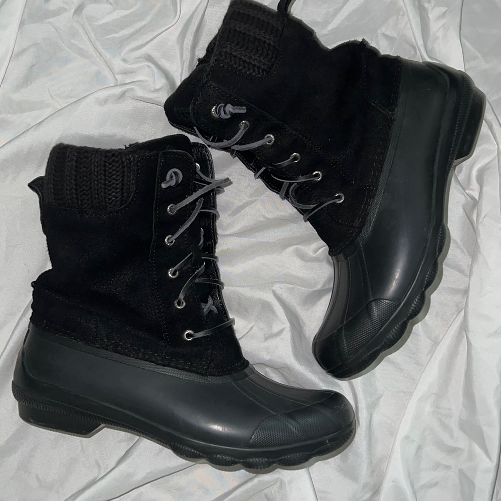 Sperry boot size 8 Black